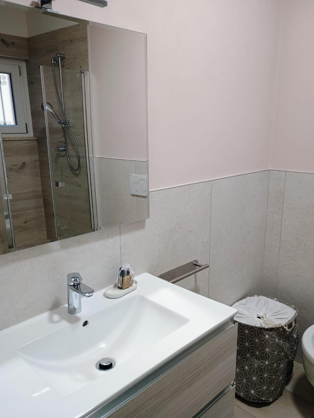 Casa Viola Lazise Lago E Relax! Ngoại thất bức ảnh